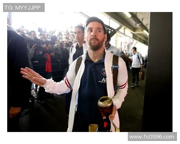 梅西进球历史突破与荣誉成就解析:从巴萨到巴黎的辉煌之路 梅西进球历史突破与荣誉成就解析:从巴萨到巴黎的辉煌之路